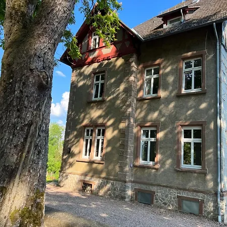 L' Extravagante Im Garten Von Schloss Schmidtheim