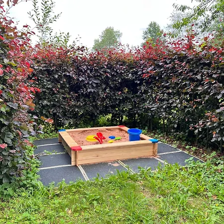 Lägenhet L' Extravagante Im Garten Von Schloss Schmidtheim