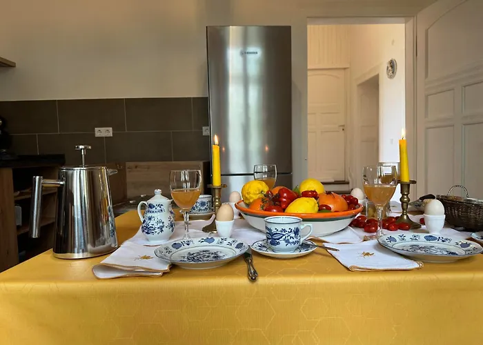 L' Extravagante Im Garten Von Schloss Апартаменты Schmidtheim