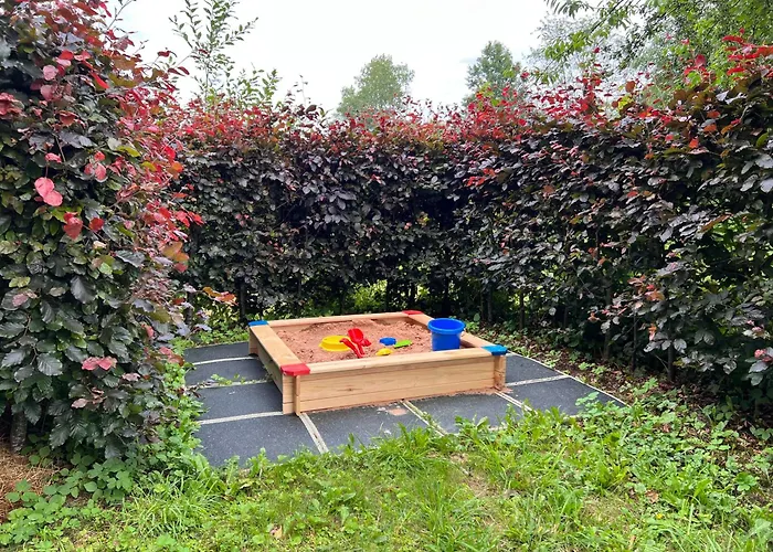 Appartement L' Extravagante Im Garten Von Schloss Schmidtheim